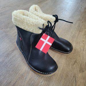 Duck Feet Boots- Arhus